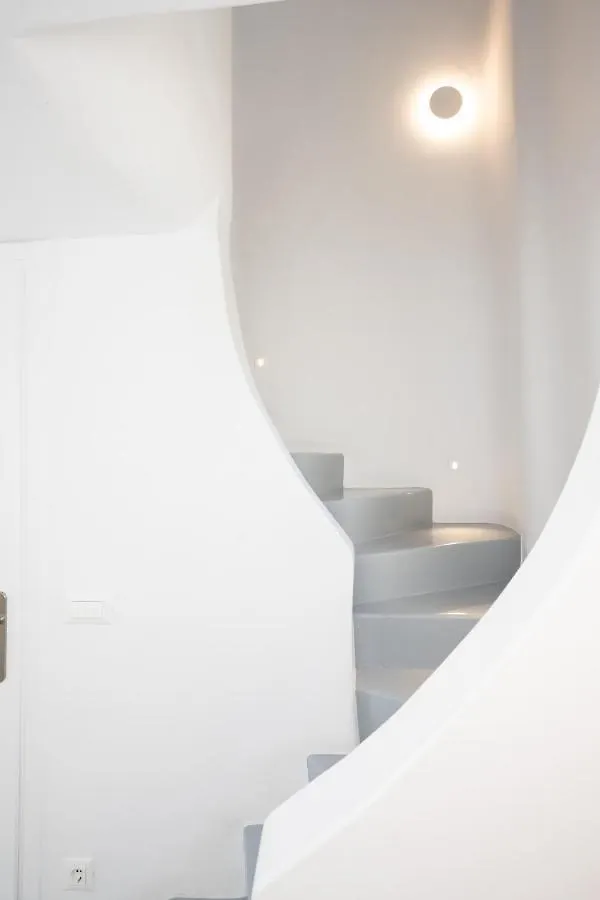Blue, White And Grey Suites 오르노스