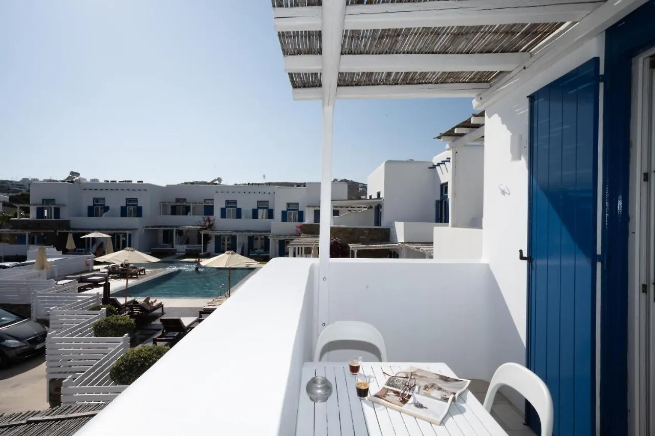 Blue, White And Grey Suites 오르노스