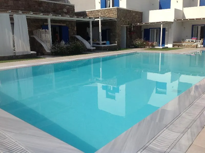 Blue, White And Grey Suites 오르노스 그리스